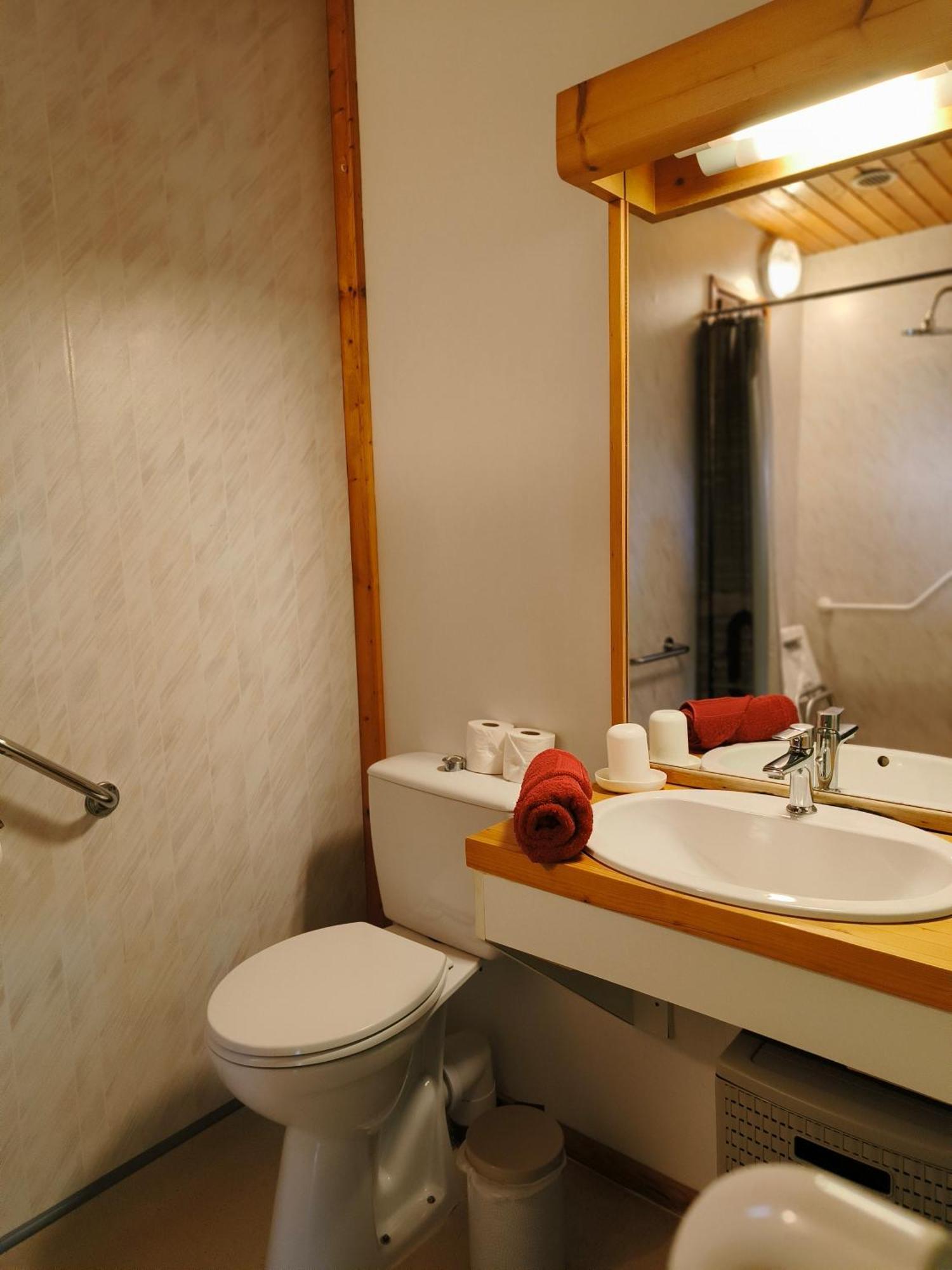Chalets De La Colagne Bourgs sur Colagne Exteriör bild